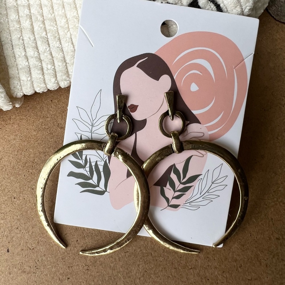 Hoops earrings / horns boho